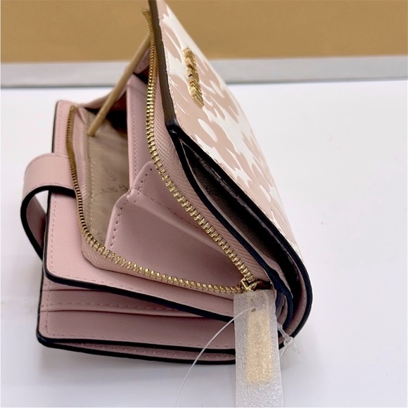 Michael Kors Pink and White Floral Wallet - Picture 8 of 16